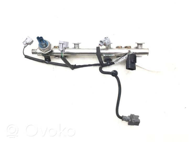 Nissan Qashqai Listwa wtryskowa 175226637R