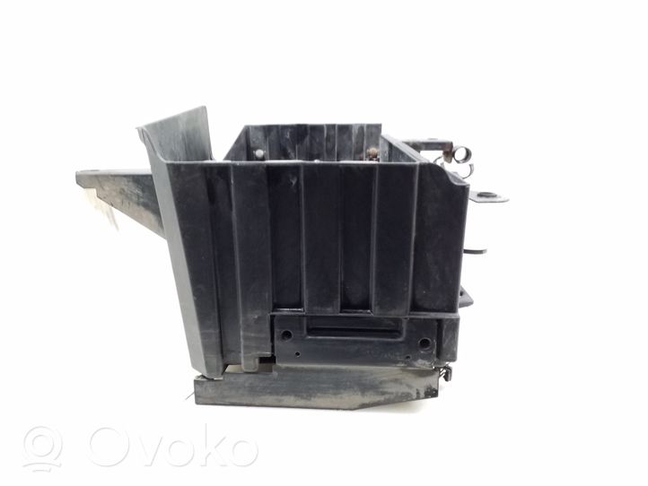 Opel Vivaro Staffa di montaggio della batteria 8200720386