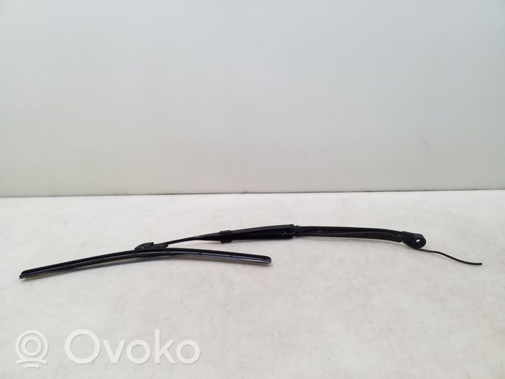 Infiniti FX Front wiper blade arm 