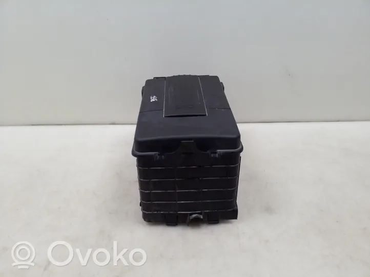 Volkswagen Tiguan Battery box tray cover/lid 1K0915336B