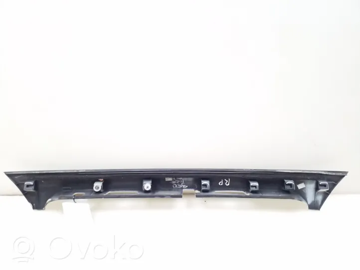 Subaru Outback (BS) Rivestimento portellone 