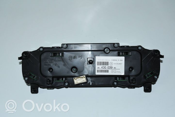 Peugeot 208 Compteur de vitesse tableau de bord 9843003980