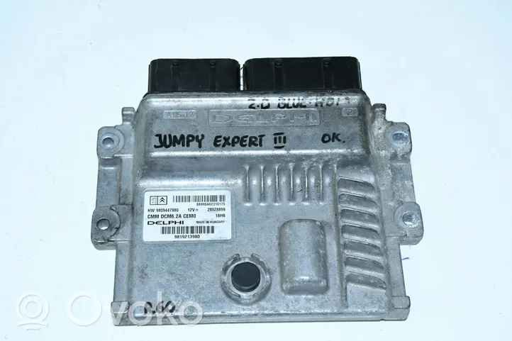 Peugeot Expert Calculateur moteur ECU 9819213980