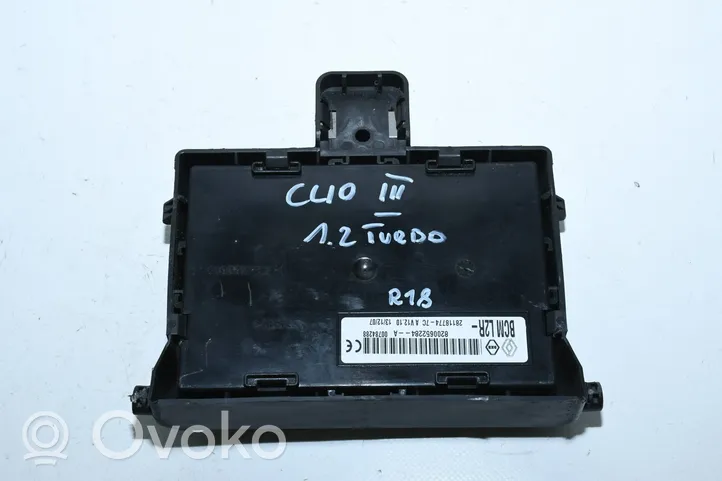 Renault Clio III Module confort 8200652284-A