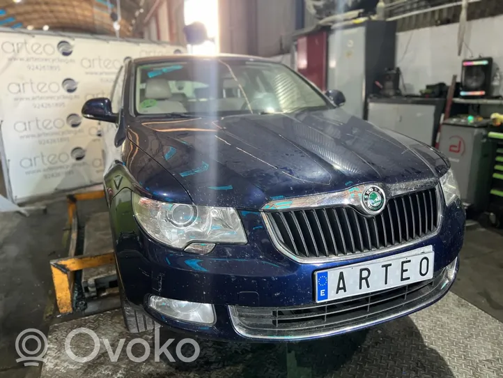 Skoda Superb B6 (3T) Muu ulkopuolen osa 