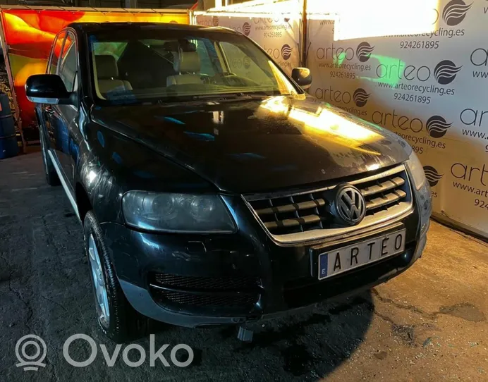 Volkswagen Touareg I Etuoven lukko 3D1837015AP