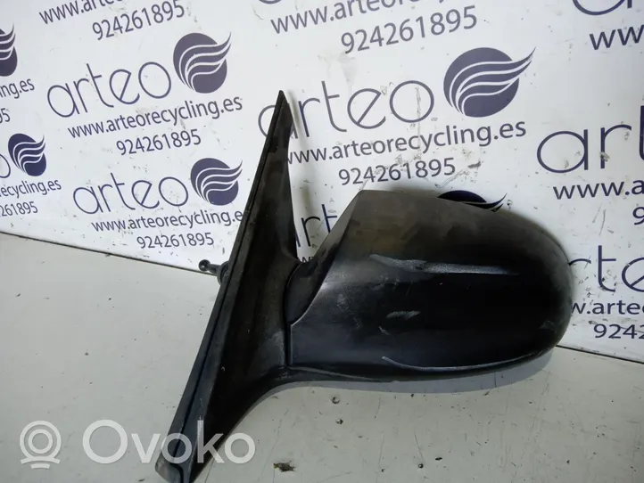 Hyundai Accent Front door electric wing mirror 8761025621