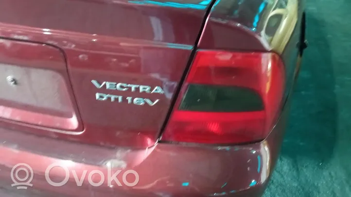 Opel Vectra B Tylna klapa bagażnika 