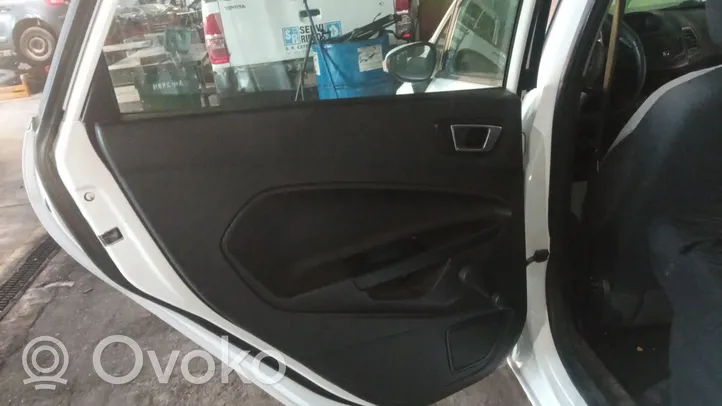 Ford Fiesta Apmušimas galinių durų (obšifke) 