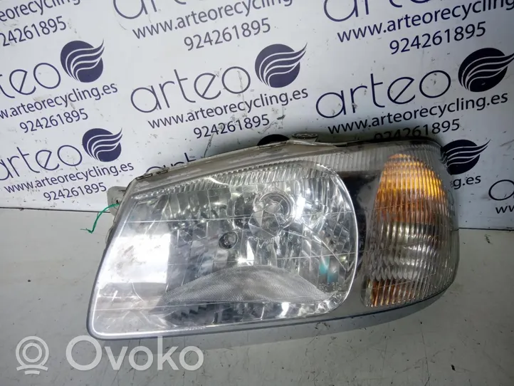 Hyundai Accent Phare frontale 9211025533