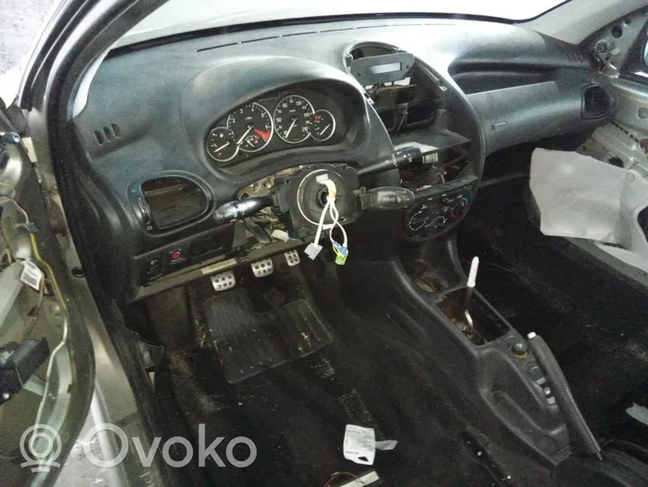 Peugeot 206+ Cintura di sicurezza anteriore 8974GS