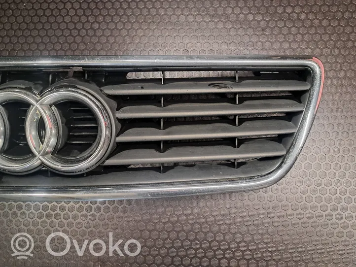 Audi A6 S6 C4 4A Atrapa chłodnicy / Grill 4A0853651C