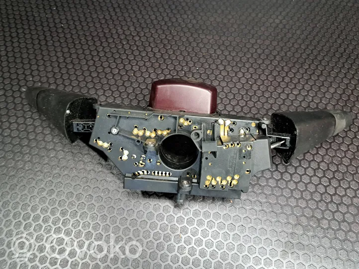 Mercedes-Benz Sprinter W901 W902 W903 W904 Pyyhkimen/suuntavilkun vipukytkin 0015404745