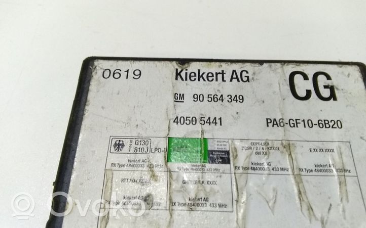 Opel Vectra B Oven keskuslukituksen ohjausyksikön moduuli 90564349