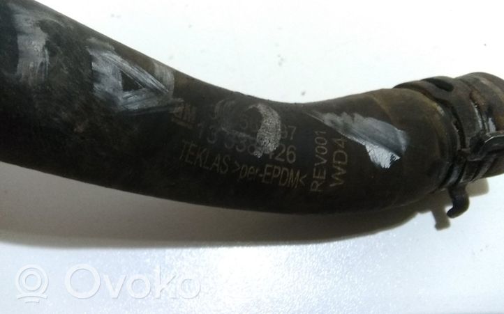 Opel Astra J Tubo flessibile del liquido di raffreddamento del motore 13338426