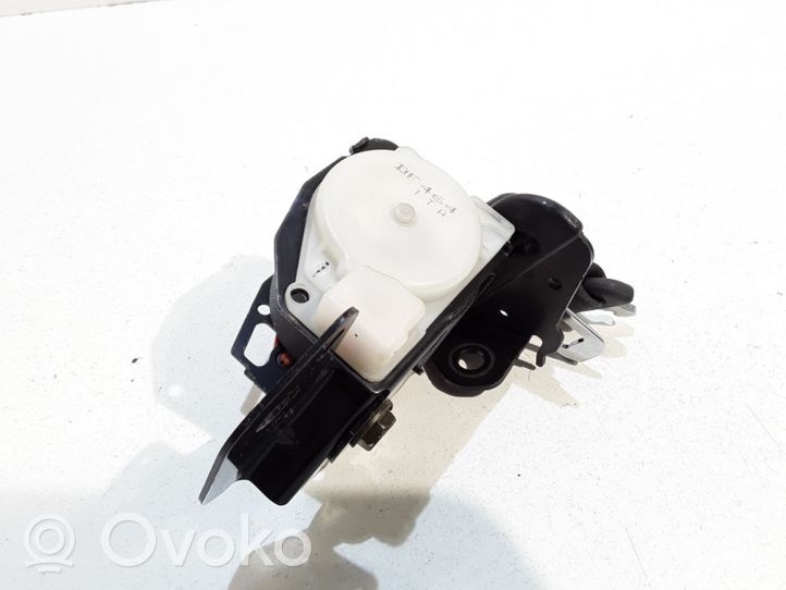 Toyota Yaris Rear seatbelt DF464