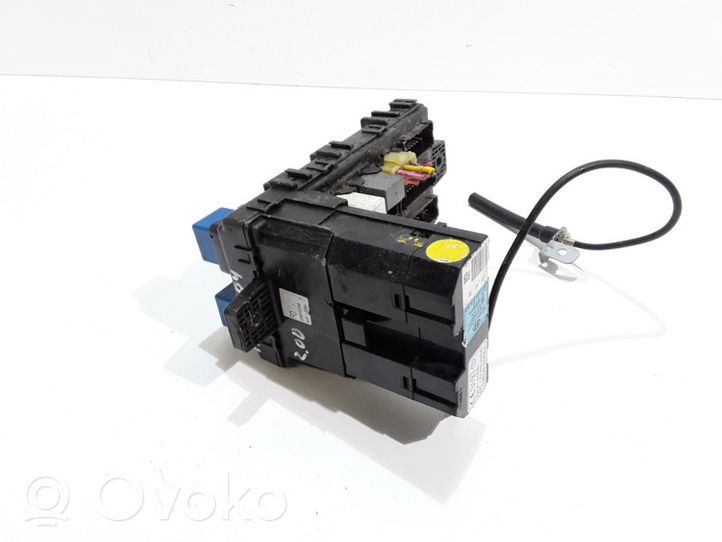 Hyundai Trajet Module de fusibles 03342M