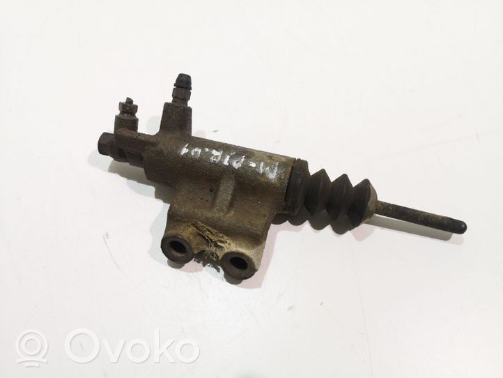 Mitsubishi Pajero Główny cylinder sprzęgła 