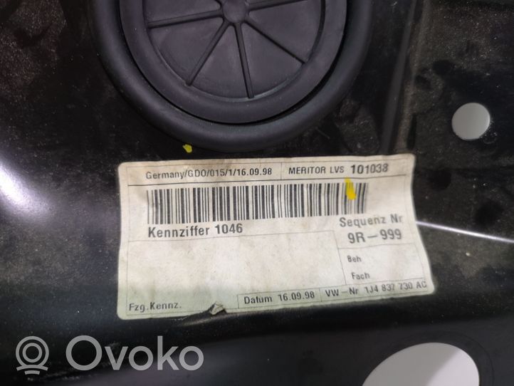 Volkswagen Bora Mechanizm podnoszenia szyby przedniej bez silnika 1J4837756