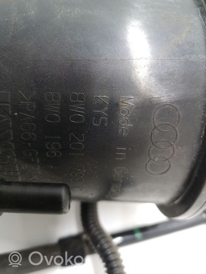 Audi A4 S4 B9 Serbatoio a carbone attivo per il recupero vapori carburante 8W0201799C