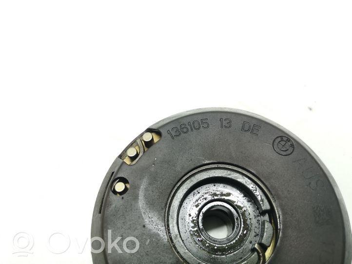 BMW 7 F01 F02 F03 F04 Altra parte del motore 13610513DE