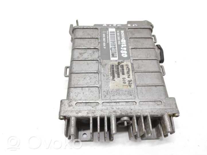 Audi 80 90 S2 B4 Variklio valdymo blokas 0261200242