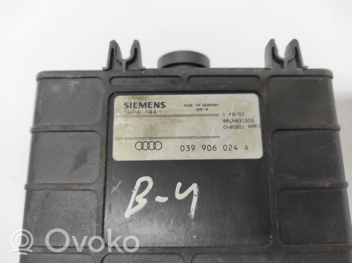 Audi 80 90 S2 B4 Variklio valdymo blokas 039906024A