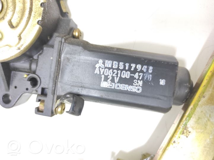 Mitsubishi Eclipse Front door window regulator with motor MB517948