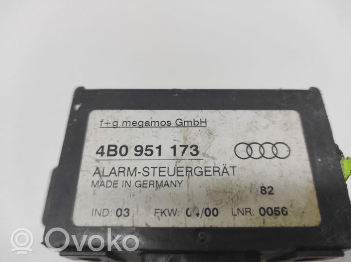 Audi A4 S4 B5 8D Sterownik / Moduł alarmu 4B0951173