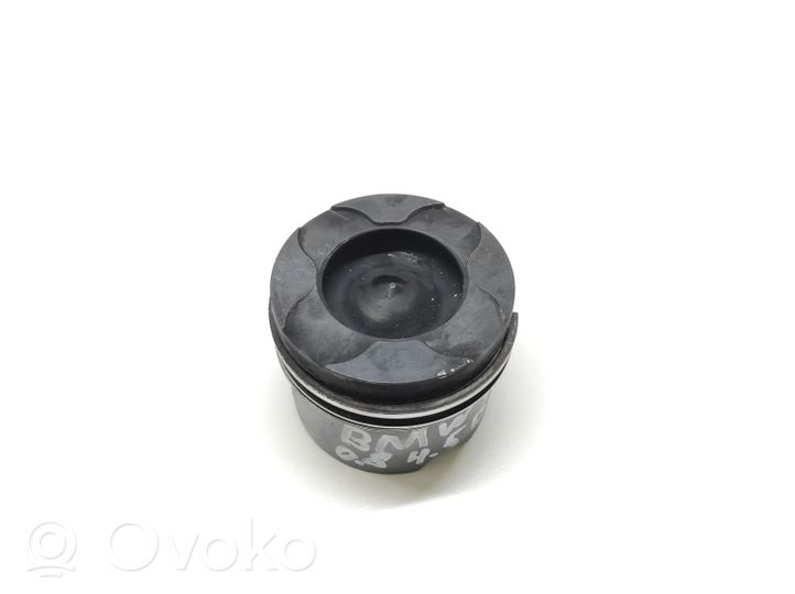 BMW 7 E65 E66 Piston 