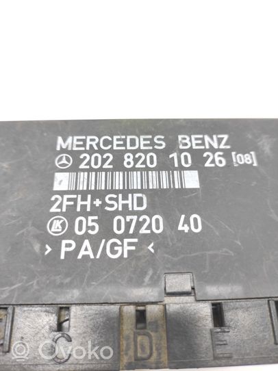 Mercedes-Benz E W210 Komforto modulis 2028201026