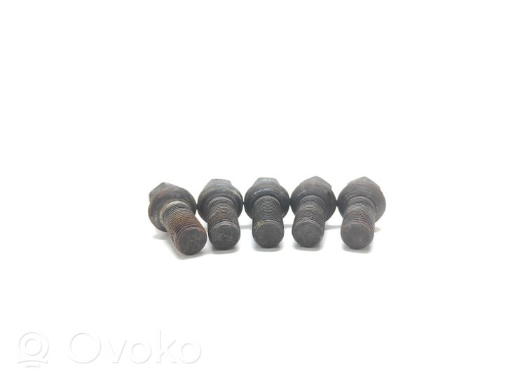 Volkswagen Caddy Nuts/bolts 