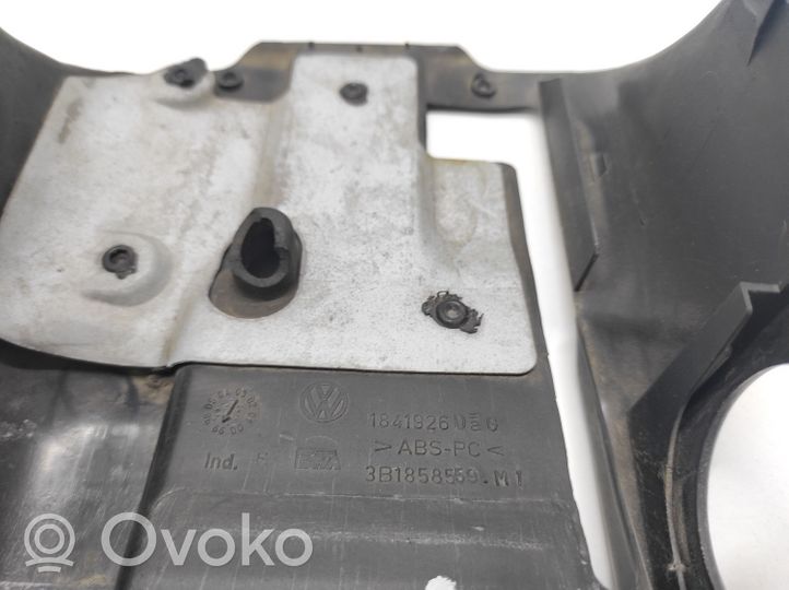 Volkswagen PASSAT B5 Ohjauspyörän pylvään verhoilu 1841926
