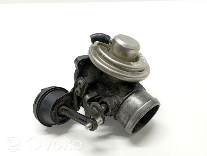 Volkswagen Polo EGR valve 045131501C