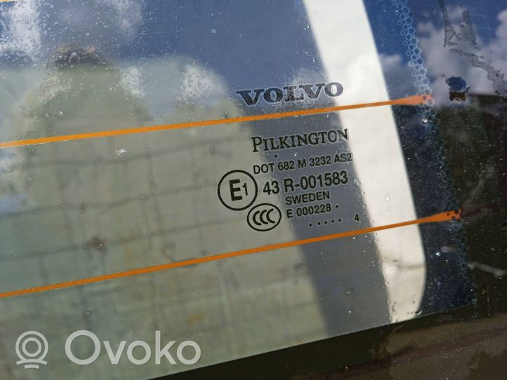 Volvo XC70 Tylna klapa bagażnika 86141554