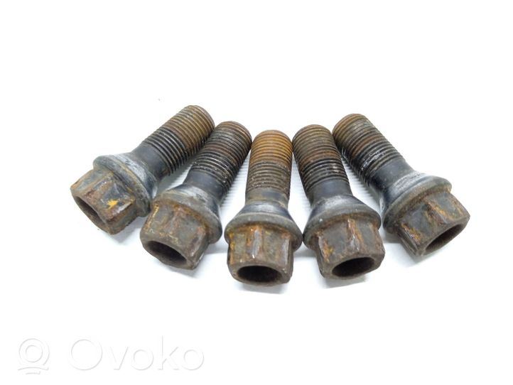 BMW 7 F01 F02 F03 F04 Nuts/bolts 