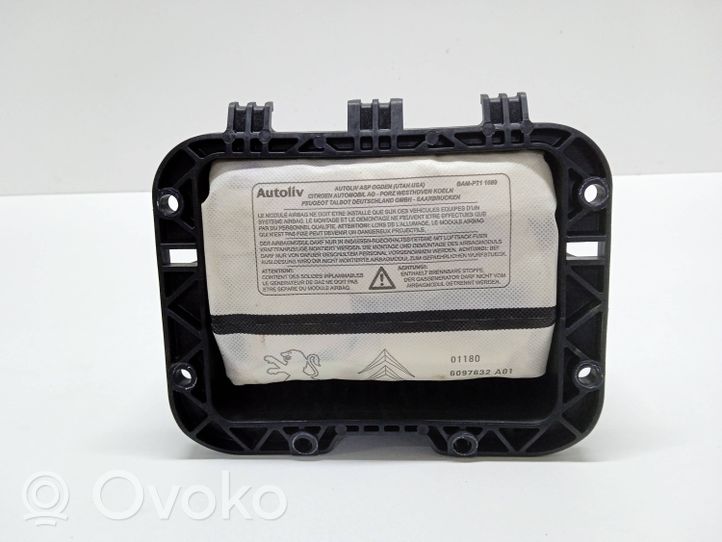 Citroen C3 Picasso Airbag del passeggero 9682894380