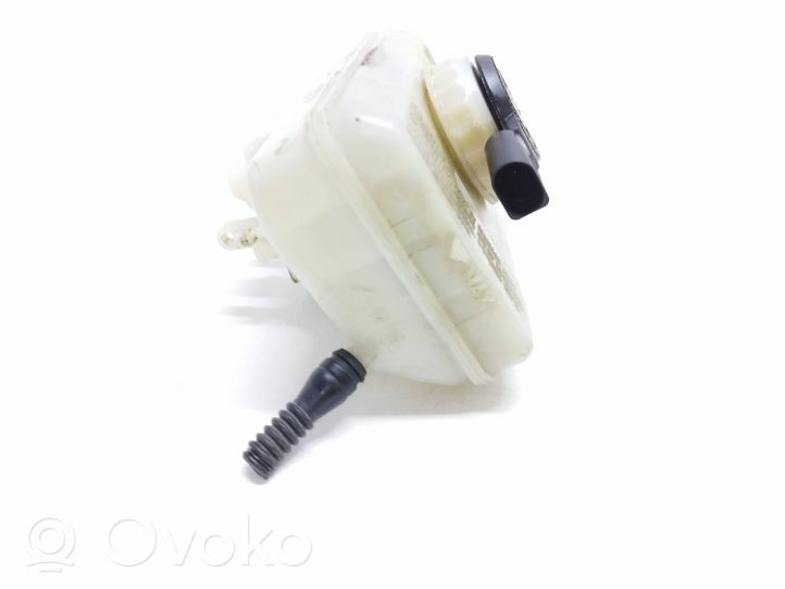 Audi A4 S4 B8 8K Brake fluid reservoir 8K0611301A