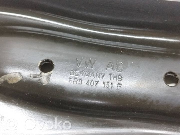 Skoda Fabia Mk3 (NJ) Etu-alatukivarren haarukkavipu 6R0407151F