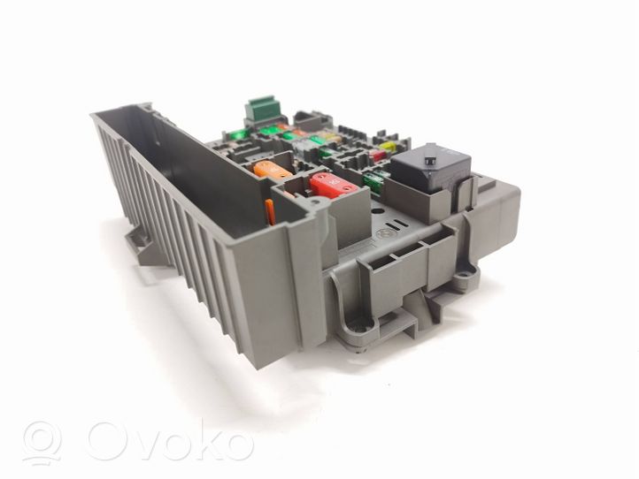 BMW 3 E92 E93 Module de fusibles 9119446