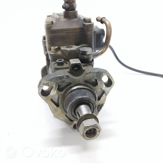 Audi A4 S4 B5 8D Pompe d'injection de carburant à haute pression 028130103