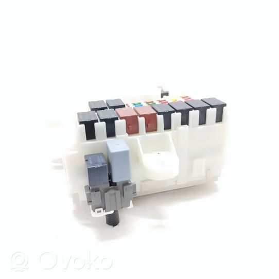 Honda Insight Fuse module TM8S310