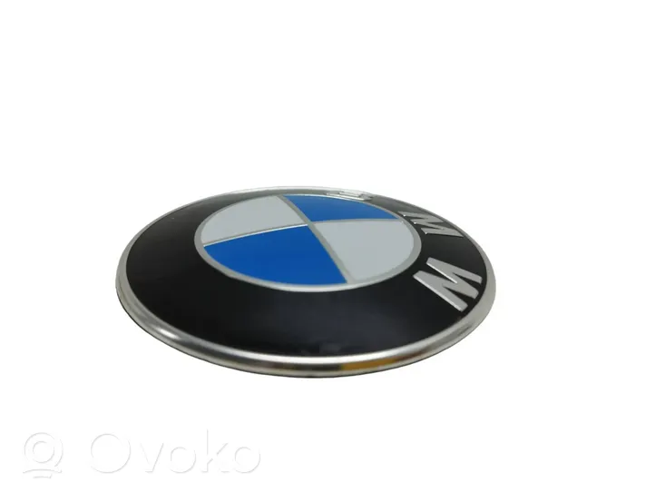 BMW 6 F12 F13 Emblemat / Znaczek 7057794