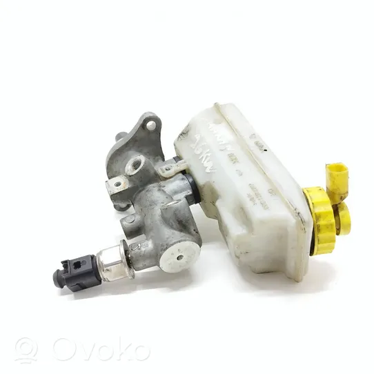 Volkswagen Sharan Master brake cylinder 7M3611303