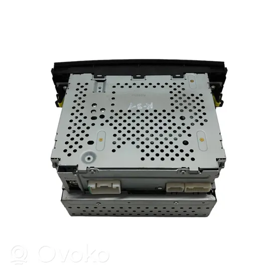 Toyota Prius (XW20) Radio/CD/DVD/GPS-pääyksikkö 8612047120