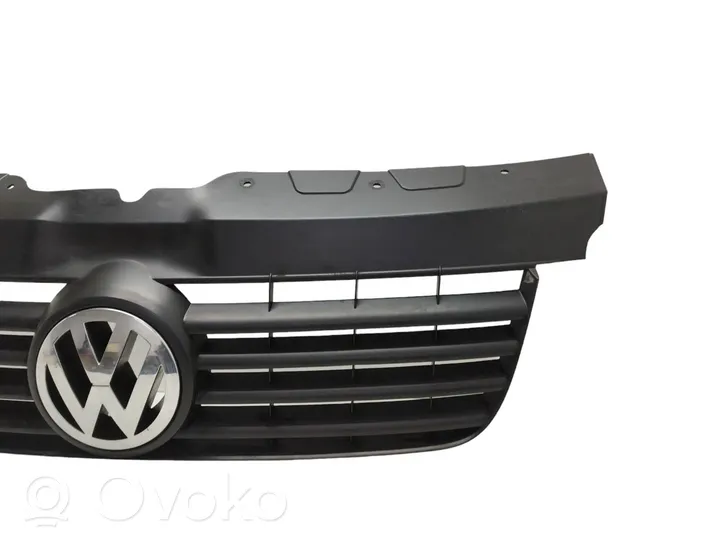 Volkswagen Transporter - Caravelle T5 Grille calandre supérieure de pare-chocs avant 