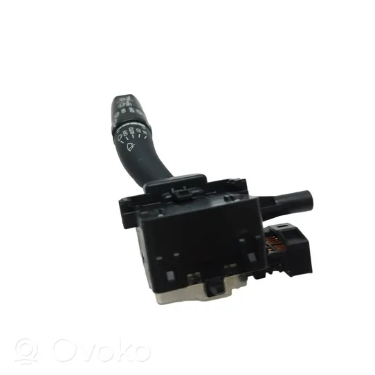 Hyundai Santa Fe Wiper control stalk 202004725