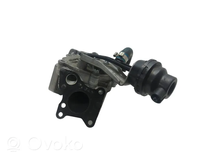 Mercedes-Benz SLK R172 EGR-venttiili/lauhdutin A6511420067