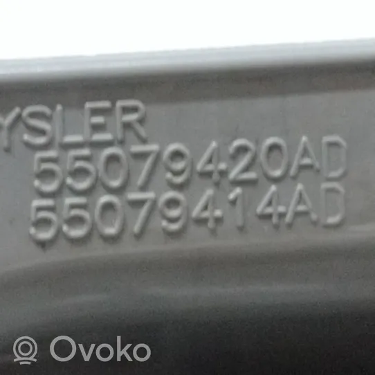 Jeep Grand Cherokee Задний фонарь в кузове 55079414AD