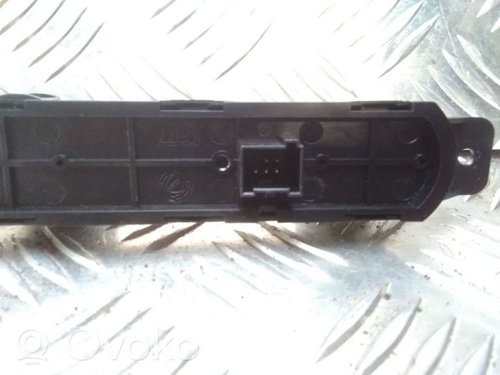 Fiat 500 Hazard light switch 735451108